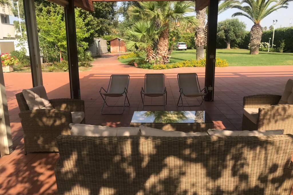 Villa Antonia Sul Mare Con Piscina Torre A Mare Bari Exterior foto